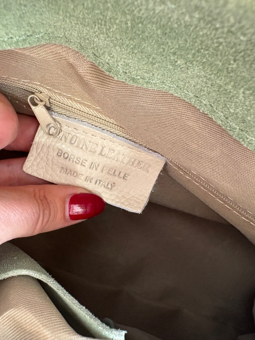 Borsa in vera pelle scamosciata