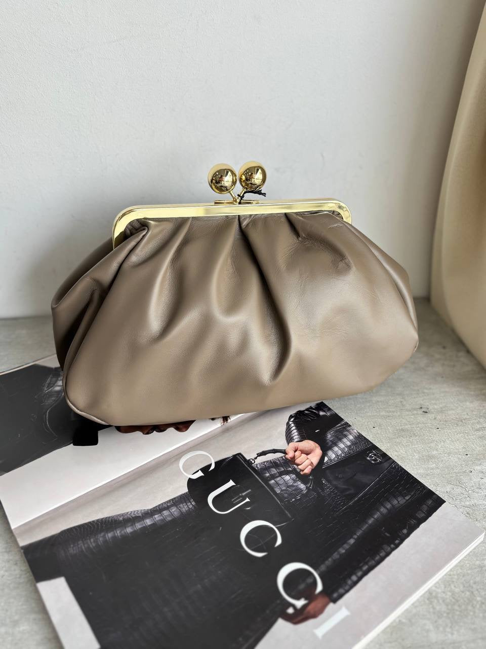BONBON Kiss Clutch 33