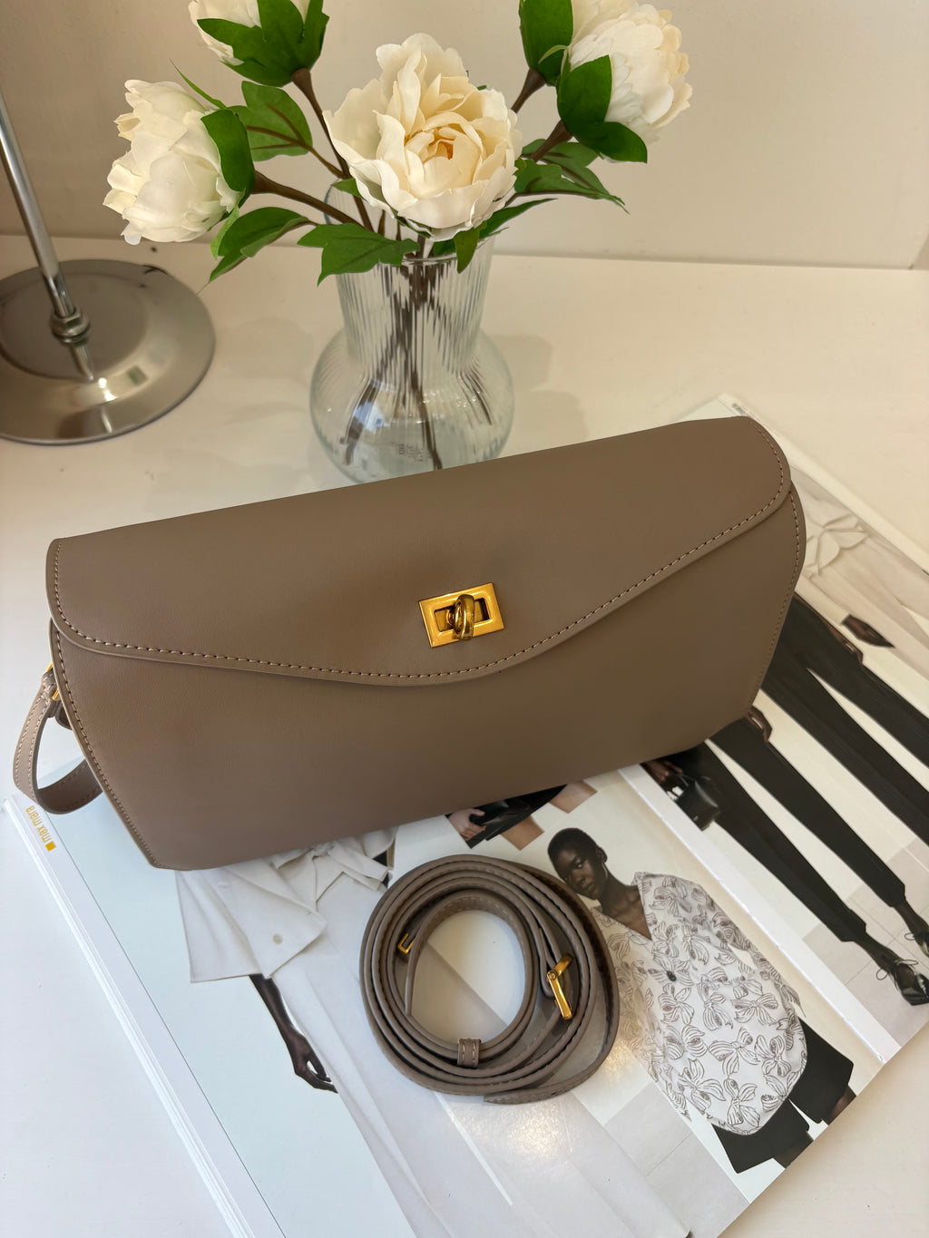 ELLA Flap 27