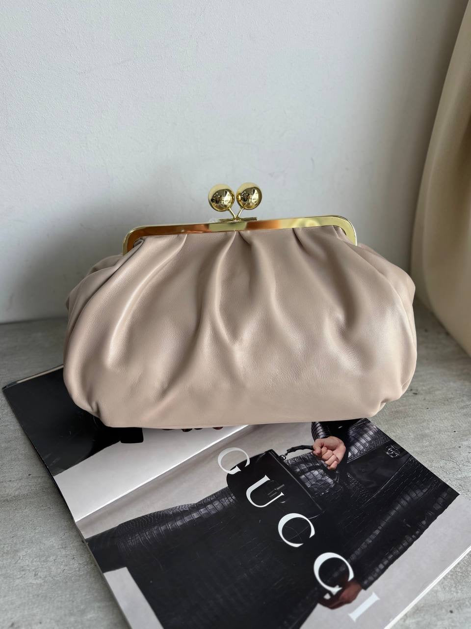 BONBON Kiss Clutch 33