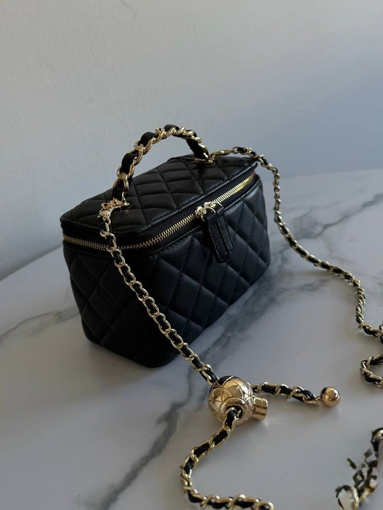 CINDY Vanity Quilted