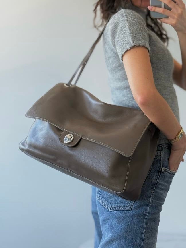 AURA Maxi Flap Bag 38