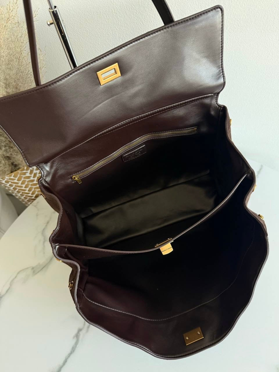 FLAP Suede 34
